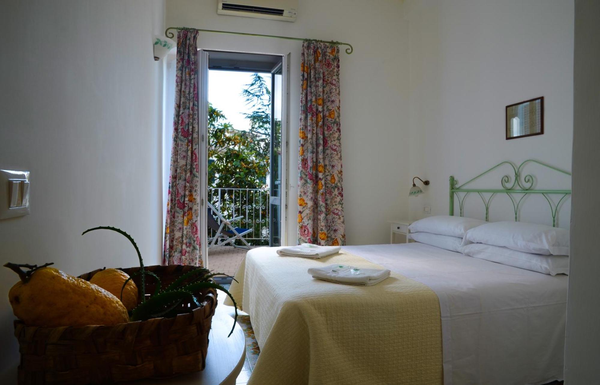 Hotel Europa Ischia Buitenkant foto